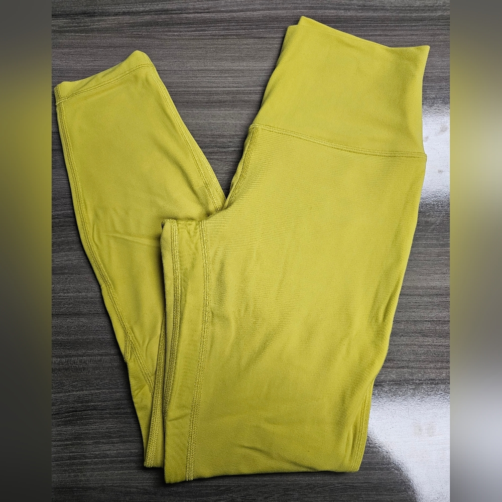 Lululemon Align Pant 25 inseam Size 6 Yellow Lemon/Lime